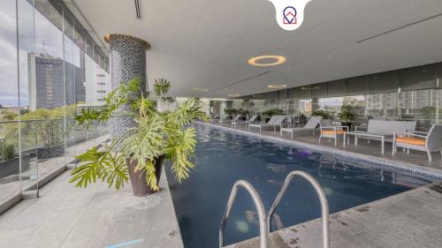 Apt with Reforma View Pool and Jacuzzi