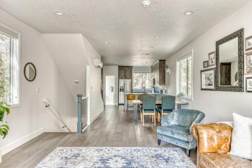 Mt. Hood Escape - Unit A