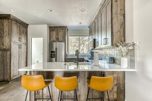 Mt. Hood Escape - Unit A