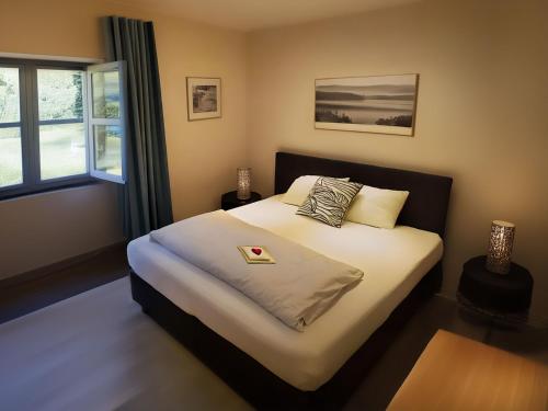 1 twin bed