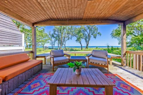 Cypress House in Gary, USA
