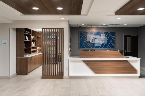 Holiday Inn Express Hotel & Suites Newport South By IHG - 숙소 외관