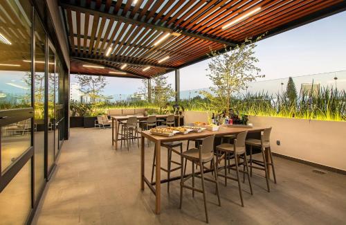 Staybridge Suites - Guadalajara Novena by IHG