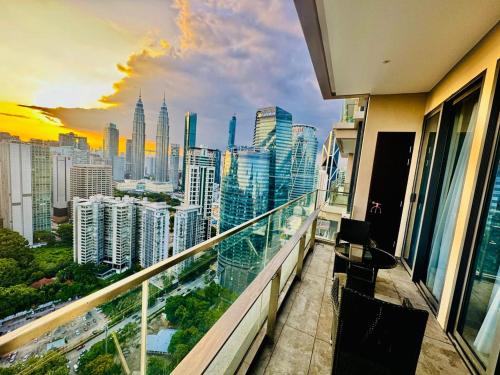 The Manor KLCC By Sky PooL - image 13