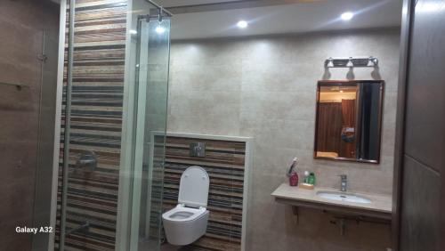 One Kanal luxury Furnished House - image 11