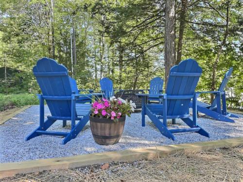 BearAll Both Units of Duplex on Killington Road BearAll Both Units of Duplex on Killington Road