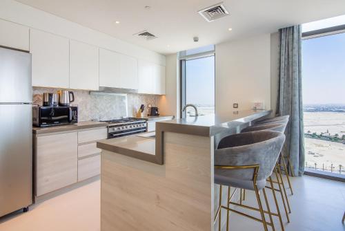 The Cove 1803 - image 3