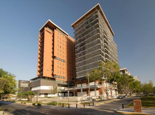 Staybridge Suites - Guadalajara Novena by IHG
