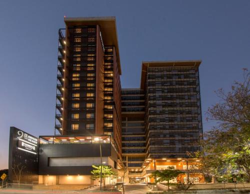 Staybridge Suites - Guadalajara Novena by IHG