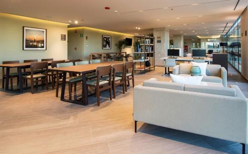 Staybridge Suites - Guadalajara Novena by IHG