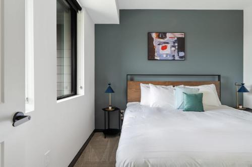 CozySuites on Mass with garage parking #7 thumb 4