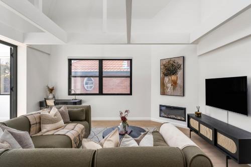 The Henrietta Apartments by Urban Rest