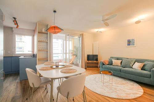 Appartement raffiné, veranda et parking, Lyon 3, Лион (фото 8)