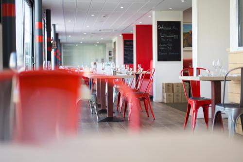 Restaurant, Brit Hotel Toulouse Colomiers – L’Esplanade in Colomiers