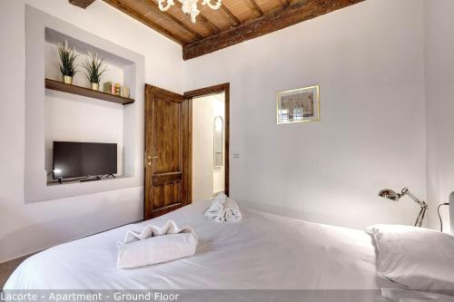 Florence Apartments - Tower - image 2