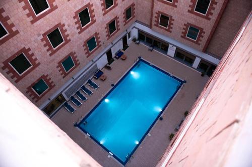 Ramee Guestline Hotel - image 5