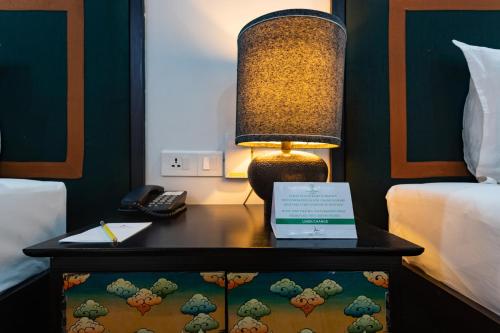 585889128 Hotel Lo Mustang