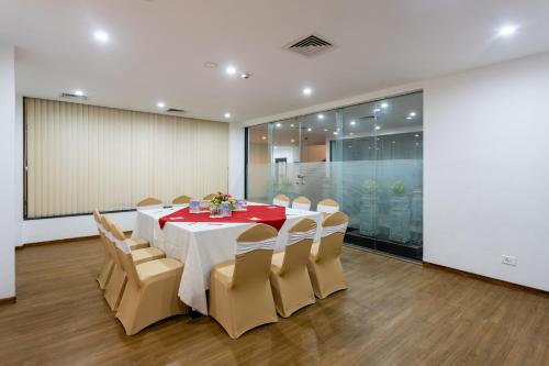 585891650 Hotel Lo Mustang