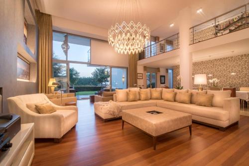 Villa Orange Charm, Heated Pool – khách sạn tại Alvide