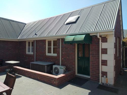 المنظر الخارجي, Hansen Park Guest Cottage in ولستون