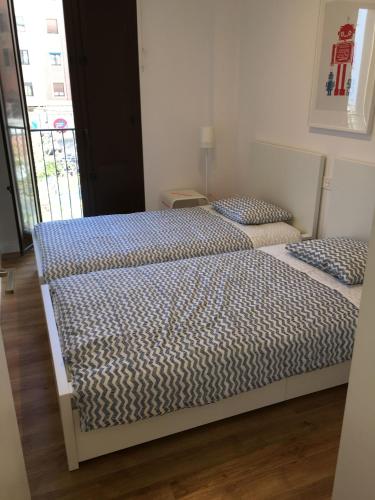New Luxury Apartment In City Center, Валенсия (фото 6)