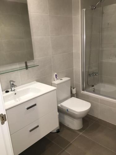 New Luxury Apartment In City Center, Валенсия (фото 10)