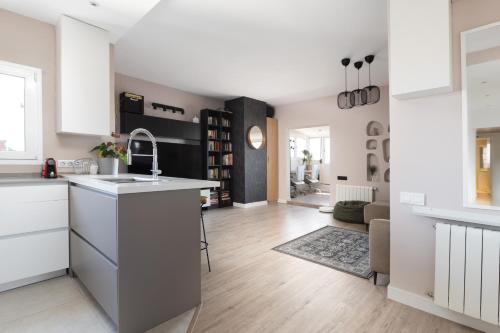 Fantastic view penthouse apartment, Barcelona