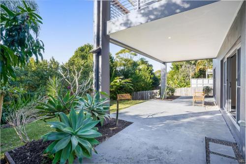 Three-Bedroom House image 4