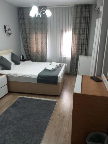 Standard Quadruple Room image 4