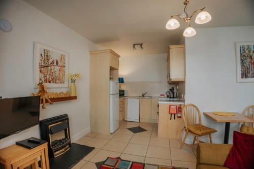 Kitchen, Killiane Castle Country House & Farm in Drinagh