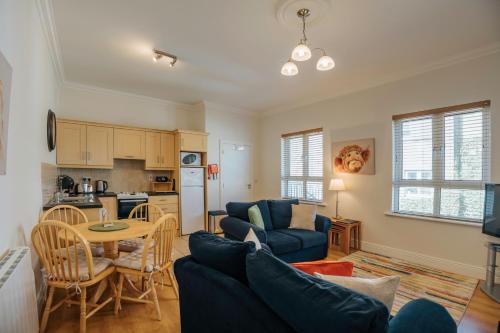 Kitchen, Killiane Castle Country House & Farm in Drinagh