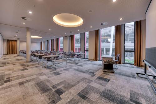 Hilton Garden Inn Stuttgart NeckarPark - image 12
