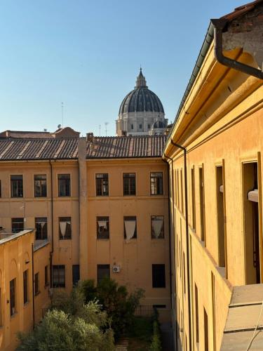 Renovated studio near the Vatican, Рим (фото 9)