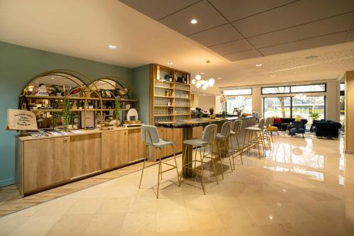 Shared lounge/TV area, Best Western Hotel Le Quercy in Brive-la-Gaillarde