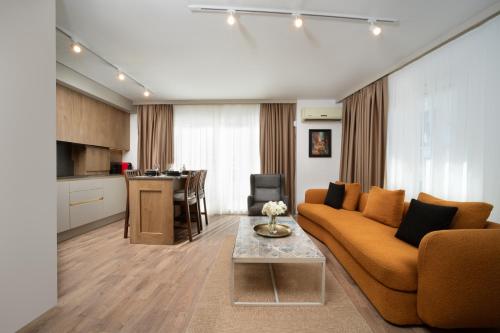 Marmada Suites