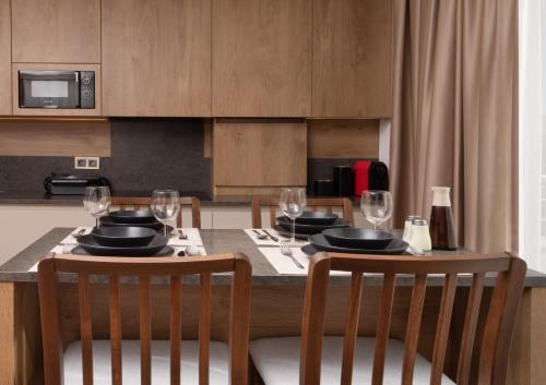 Marmada Suites - image 5