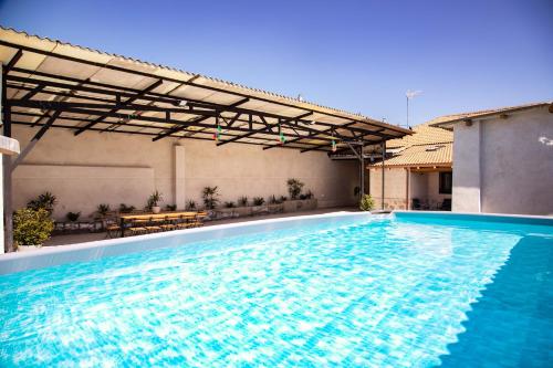 Peldbaseins, Villa Donas in Martín Muñoz de las Posadas