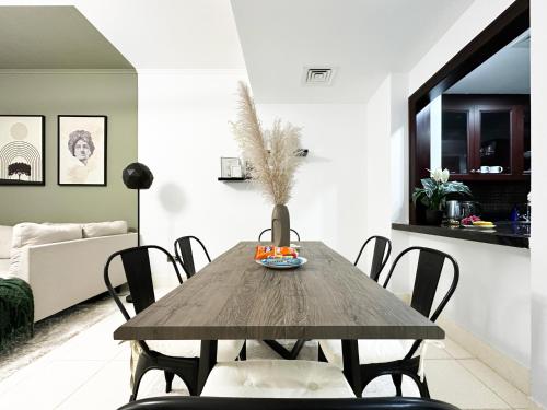 Trophy 2BR Aladdin Estate w Burj Khalifa View, Dubaj (fotografie 8)