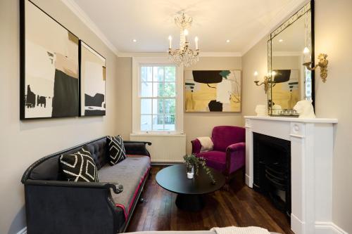 The Chelsea Retreat - Outstanding 5BDR House with Garden, Londýn