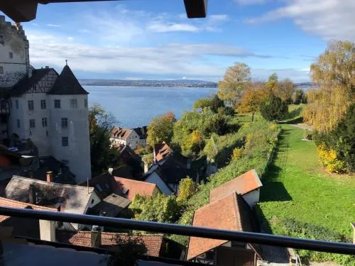 Seeblick - Chice Maisonette über den Dächern von Meersburg in Meersburg, Deutschland