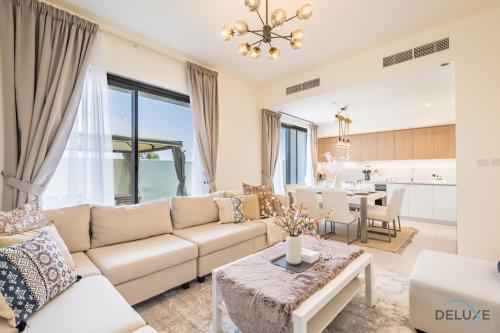 Conveniently Located Near Airport and Expo City 4BR Townhouse with Assistant Room at Parkside 2, Dubai South by Deluxe Holiday Homes, Dubai (Foto 2)