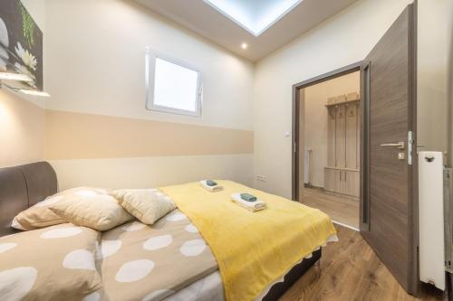 Deluxe Apartment image 8