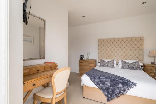 The Old Quay House Hotel - image 12