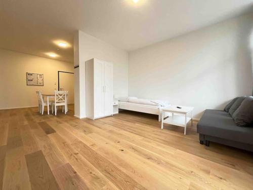 AM1036 - Moderne Monteurwohnung mit Balkon, Amberg (Foto 2)