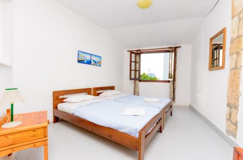 Superior One-Bedroom Apartment with Side Sea View room in Classic Apartments