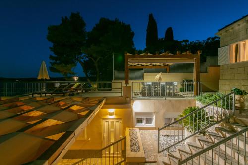A szálláshely kívülről, Beachvilla AdriaStone with Pool and Jacuzzi in Orebic