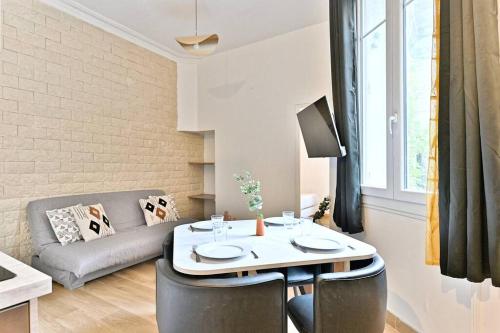 Appartement 2 chambres Pyrénées Alexandre Dumas-II, Paris