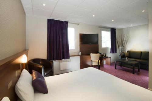 Brit Hotel Tours Sud – Le Cheops - image 4