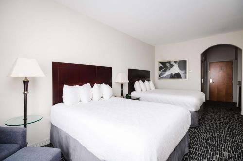 Queen Room with Two Queen Beds - Non-Smoking