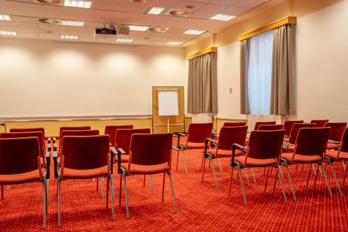 Amedia Hotel & Suites Frankfurt Airport - image 3